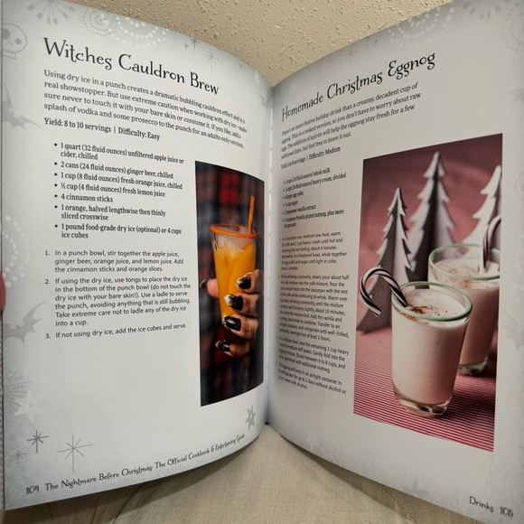 New The Nightmare Before Christmas: The Official Cookbook & Entertaining Guide - Picture 6 of 7